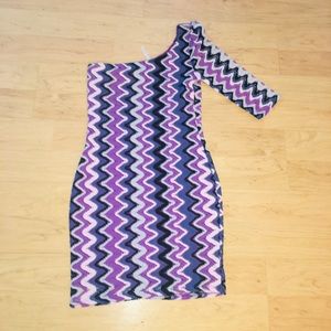 One sleeve slim dress